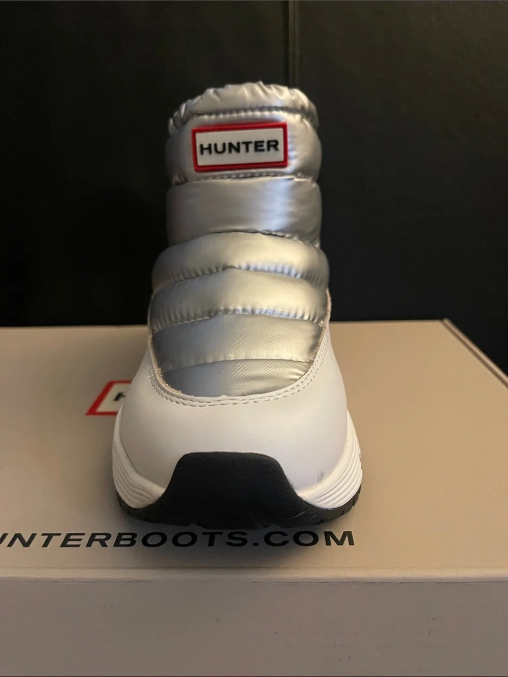 Hunter padded metallic